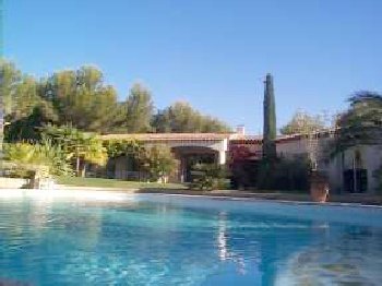 villa � Valbonne pr�s de Cannes