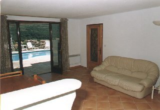 With pool - avec pisicne