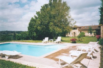 Villa with pool in Haute-garonne near Toulouse