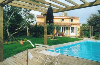 House with pool in Gironde