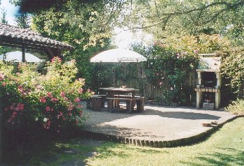 Chambres d'htes dans le jardin
