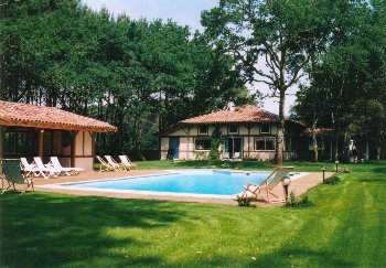 villa avec piscine