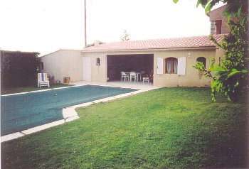 Studio ou chambre  Robion prs de Cavaillon dans le Vaucluse en Provence