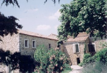 MAS EN PROVENCE