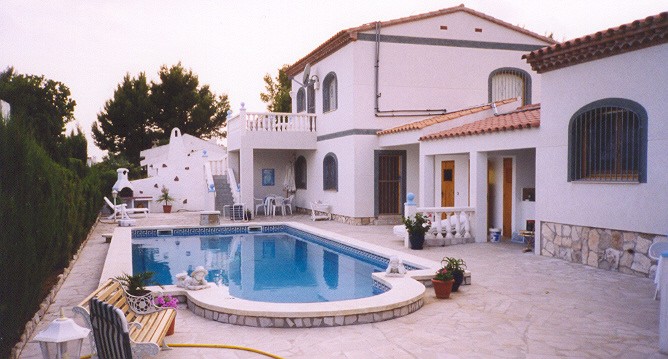 villa avec piscine  amettla miami playa
